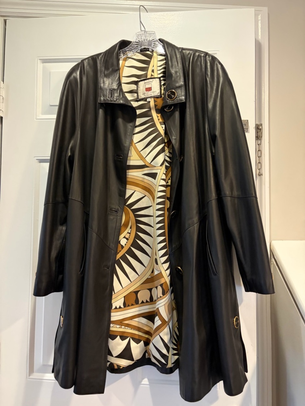 Women’s Misuri leather coat, arte del Cuoro. 
Bought in Florence, Italy